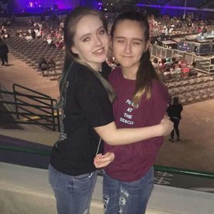 Meet your Posher, Jenifer